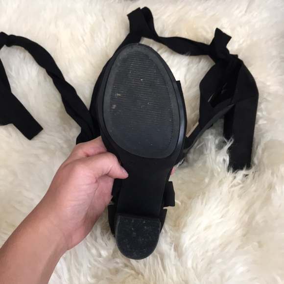 SOLD Lace up heels - Picture 4 of 5